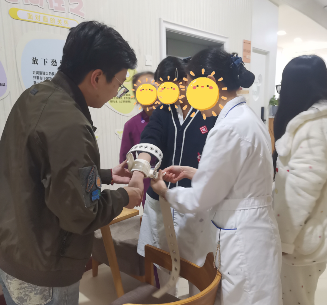 蒙泰给客户操作磁控约束带